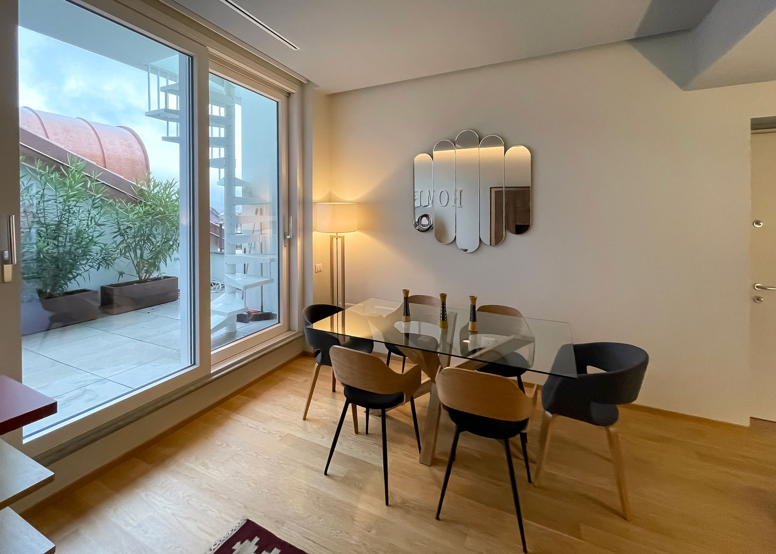 7-nizza-21-5°p-terrazzo–sala-4